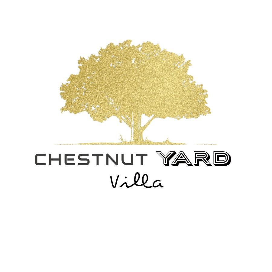 Chestnut Yard Villa ティラナ エクステリア 写真